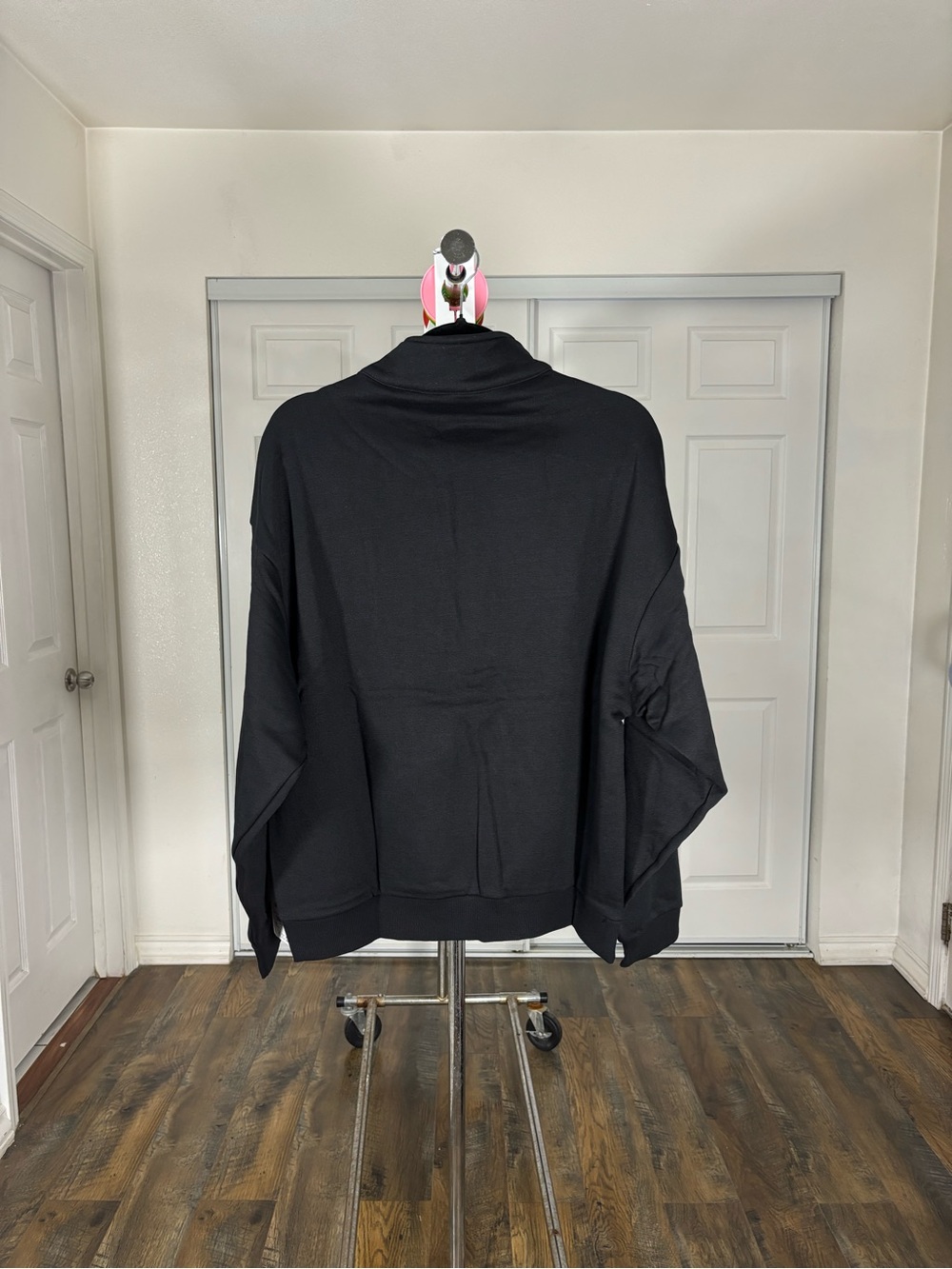 Alo Yoga Black accolade quarter zip - Picture 3 of 5